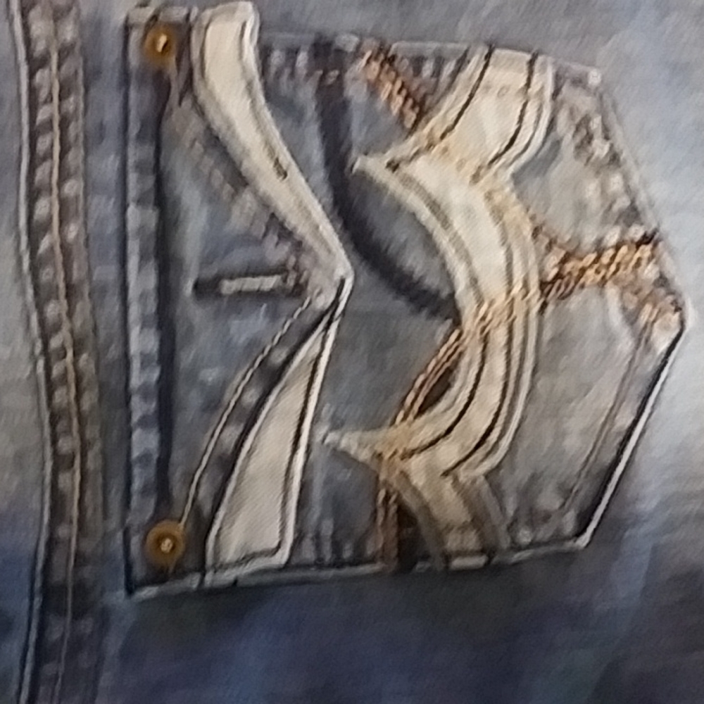 Baccini Bermuda Denim Shorts - Picture 9 of 11